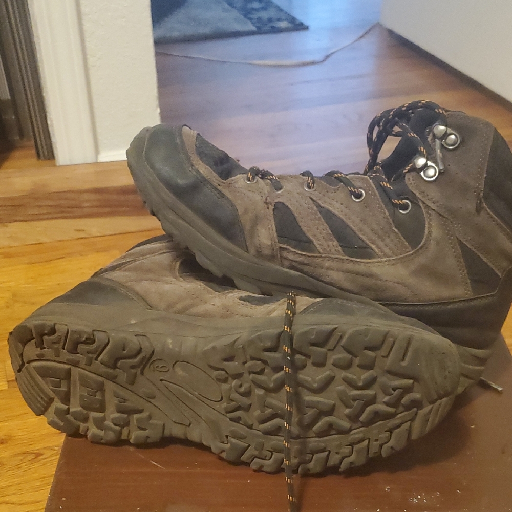 Men's Brown Lace-Up Hiking Boots